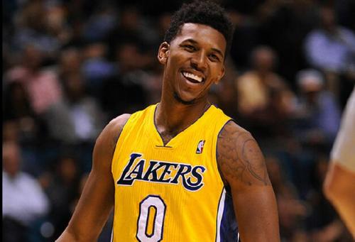 孙颖莎击败米特兰姆，林诗栋和蒯曼组合取胜，助力国乒领先德国队（孙颖莎力克米特兰姆，林诗栋与蒯曼联手取胜，国乒领先德国队）