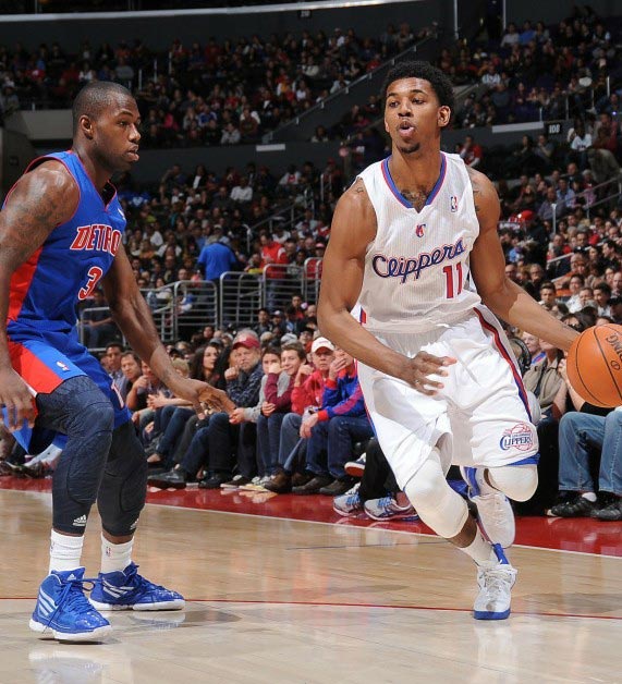 美媒预测本赛季入选全明星概率：里夫斯73%，詹姆斯69%（美媒给出本季全明星入选概率：里夫斯73%，詹姆斯69%）