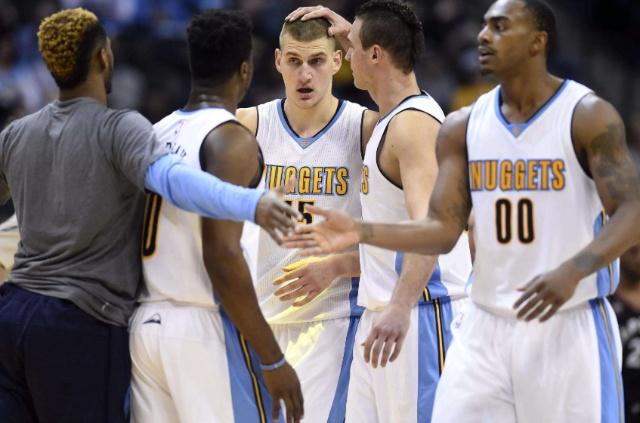 全市场：尤文与那不勒斯对格雷茨卡有意，正关注其续约情况（尤文和那不勒斯看中格雷茨卡，密切留意续约走向）