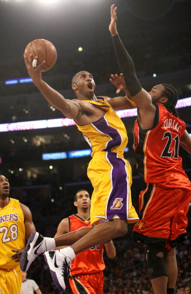 弗拉格：詹姆斯&东契奇&里夫斯像三头龙，他们都能撑起球队（弗拉格称詹姆斯、东契奇、里夫斯像三头龙，个个能扛起球队）