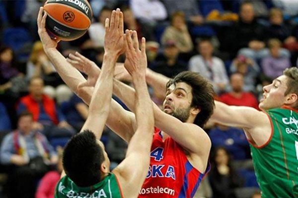 无缘联赛三连冠，神户主帅吉田孝行赛后发布会哽咽宣布辞职（三连冠梦碎，神户主帅吉田孝行赛后哽咽请辞）